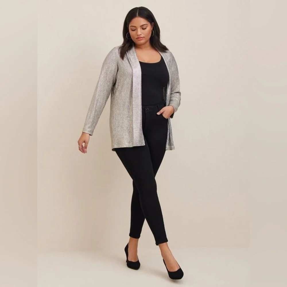 Torrid Metallic Knit Open Front Cardigan Silver Shimmer Plus Size 2 2X NWT NEW - Picture 4 of 10